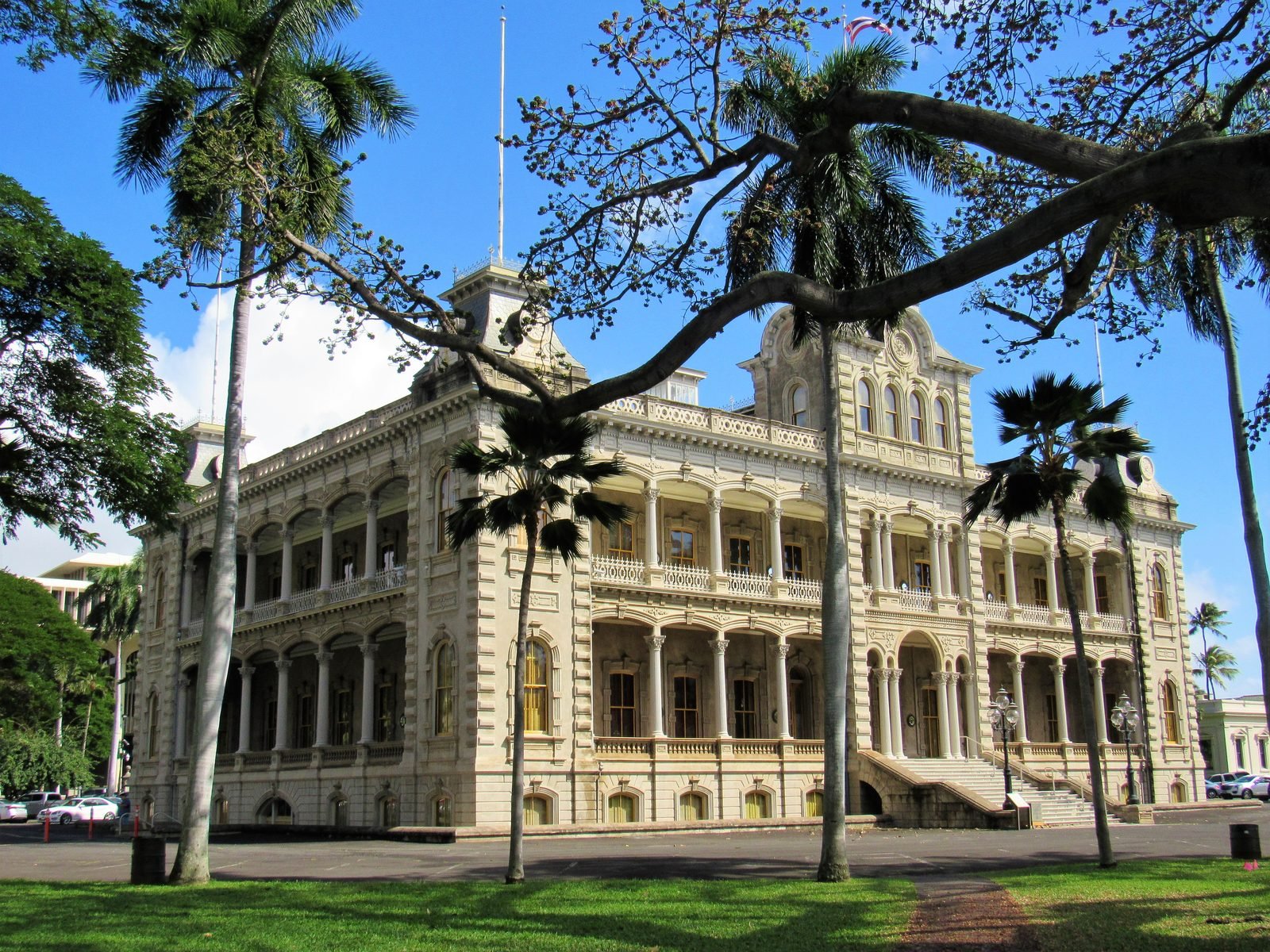 Iolani Palace in downtown Honolulu, Hawaii